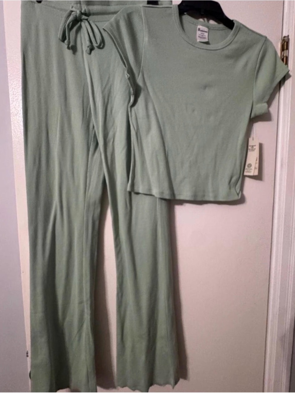 No Boundaries Light Sage Ribbed Lounge Top & Drawstring Pants